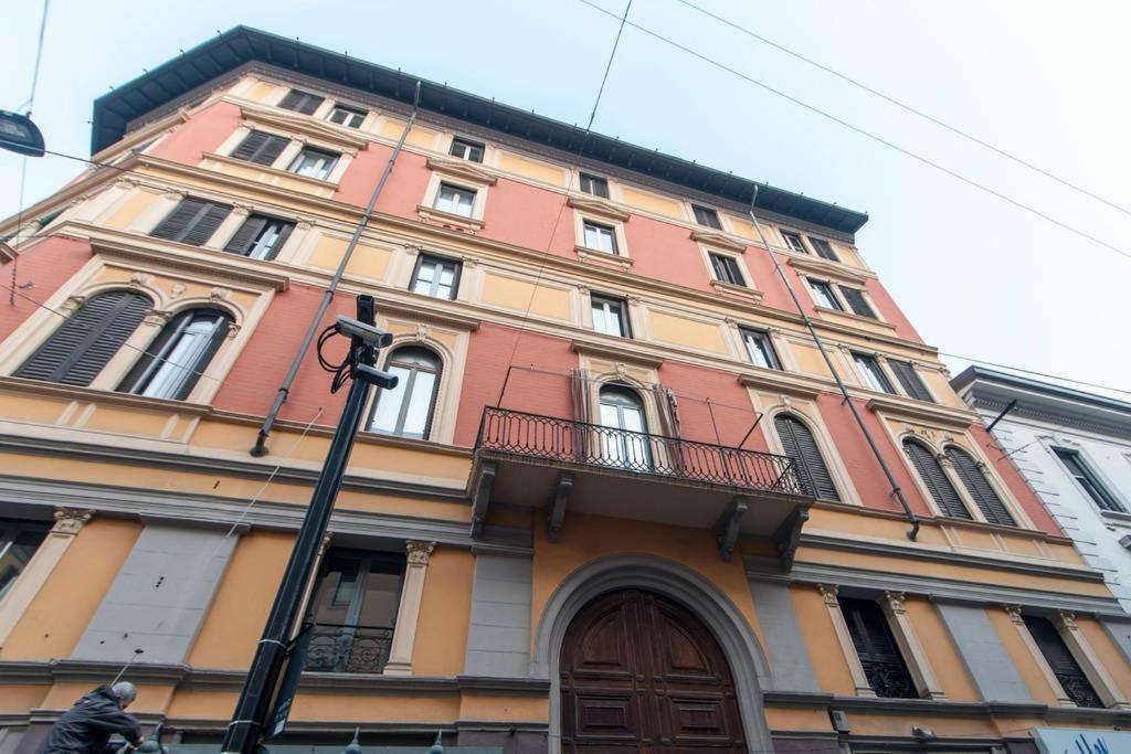 Cozy House In Sarpi Hotel Milan Exterior photo